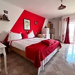 Mira * Pula