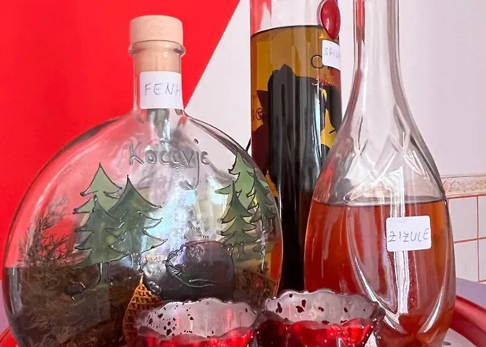 Mira 아파트 풀라